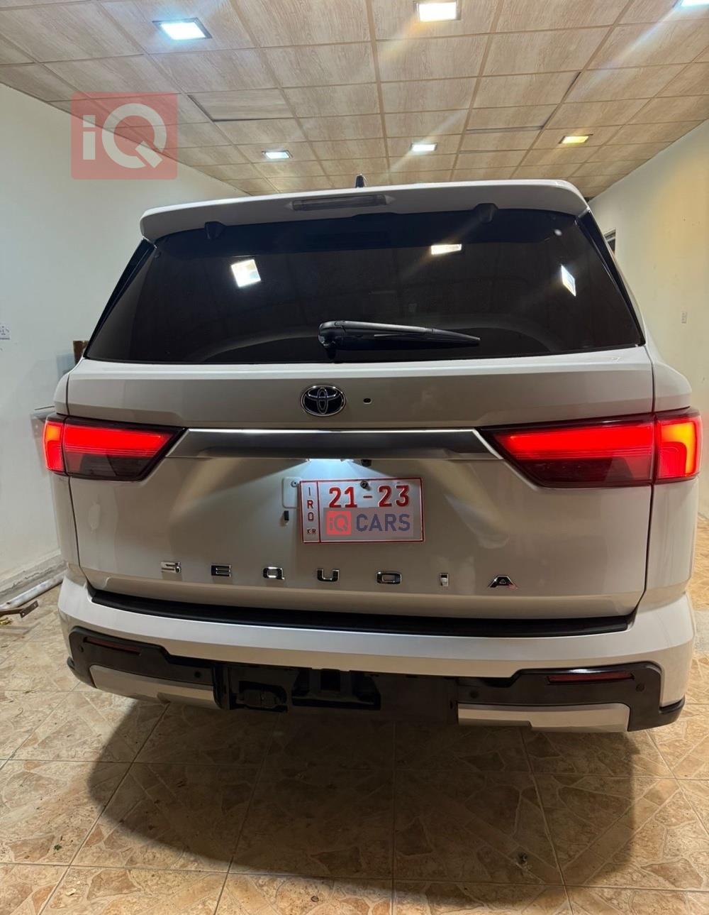 تويوتا سيكويا